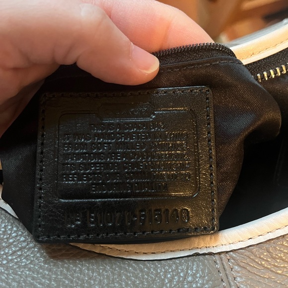 Grey/taupe leather coach bag - Picture 7 of 12